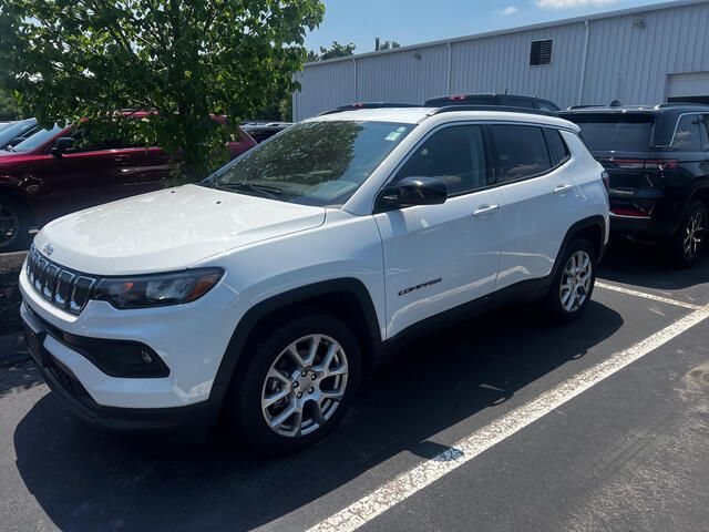 2022 Jeep Compass Latitude Lux