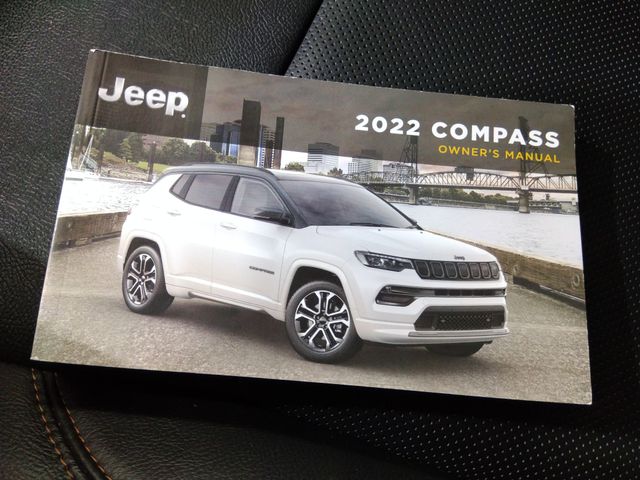 2022 Jeep Compass Latitude Lux