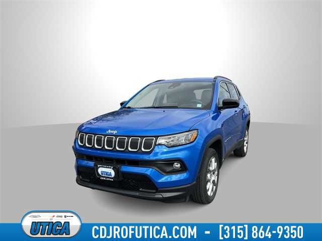 2022 Jeep Compass Latitude Lux