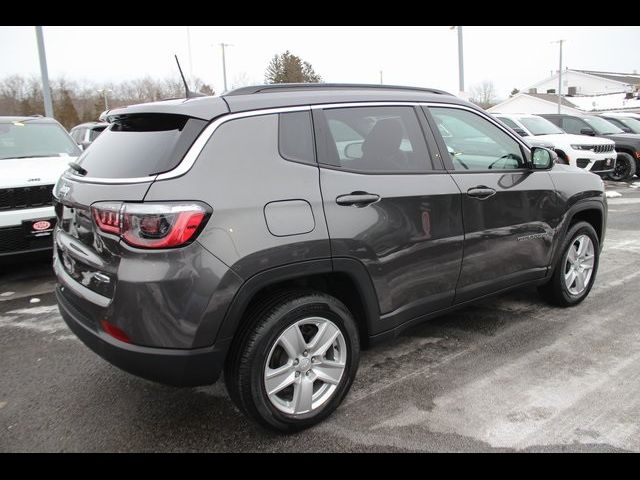 2022 Jeep Compass Latitude