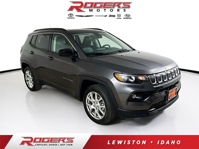 2022 Jeep Compass Latitude Lux