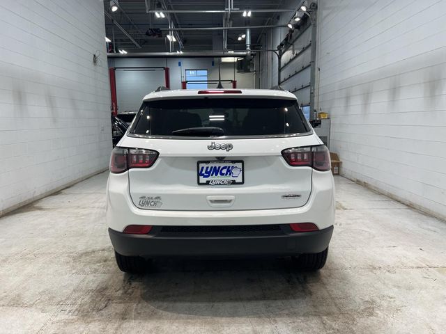 2022 Jeep Compass Latitude Lux