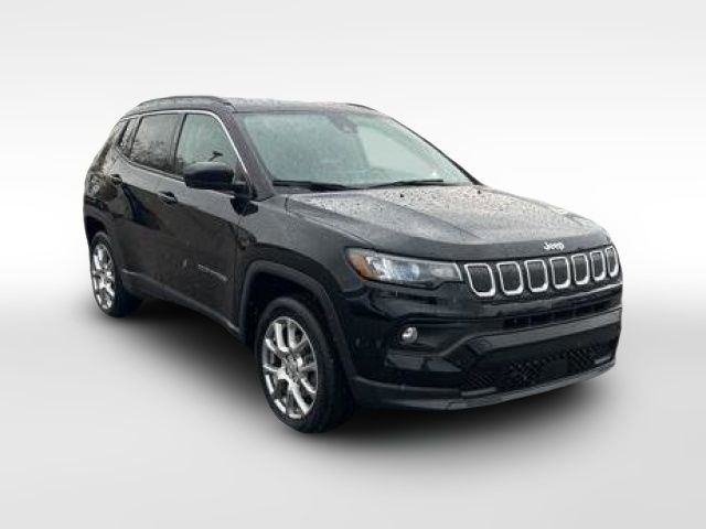 2022 Jeep Compass Latitude Lux