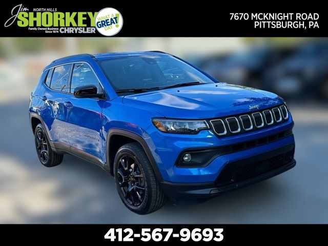 2022 Jeep Compass Latitude Lux