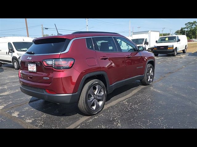 2022 Jeep Compass Latitude Lux