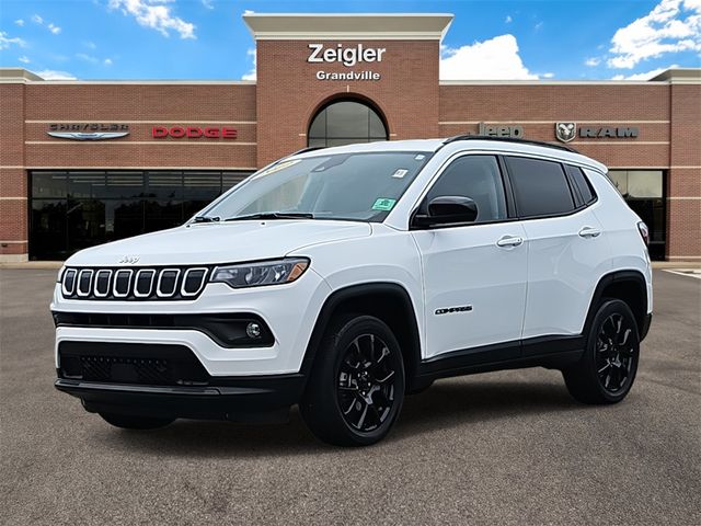 2022 Jeep Compass Latitude Lux