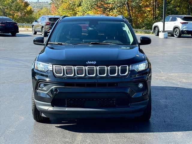 2022 Jeep Compass Latitude Lux