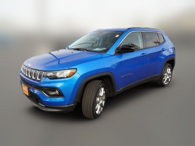 2022 Jeep Compass Latitude Lux