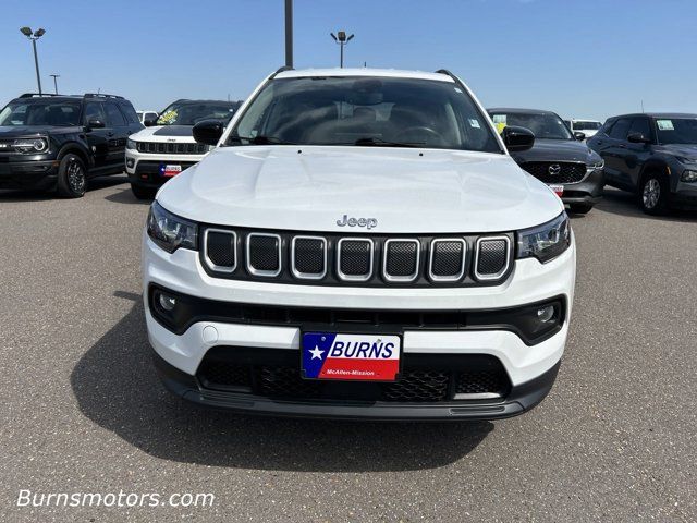 2022 Jeep Compass Latitude Lux