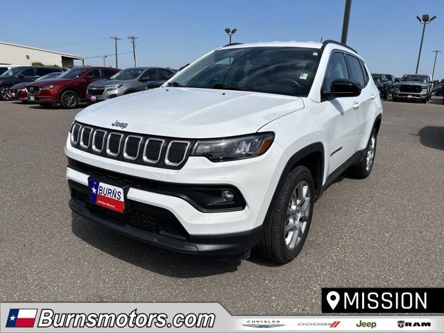 2022 Jeep Compass Latitude Lux