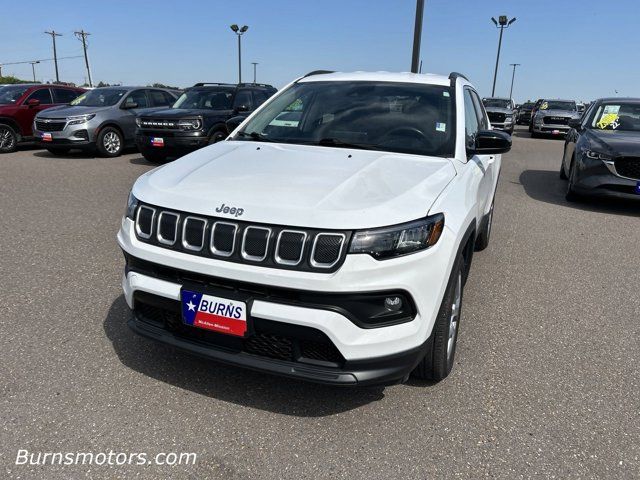 2022 Jeep Compass Latitude Lux