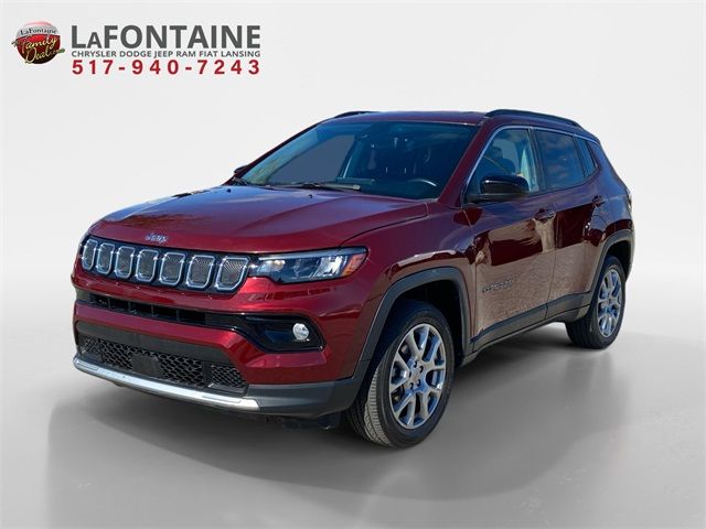 2022 Jeep Compass Latitude Lux