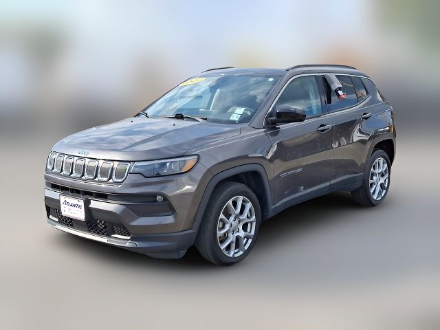 2022 Jeep Compass Latitude Lux