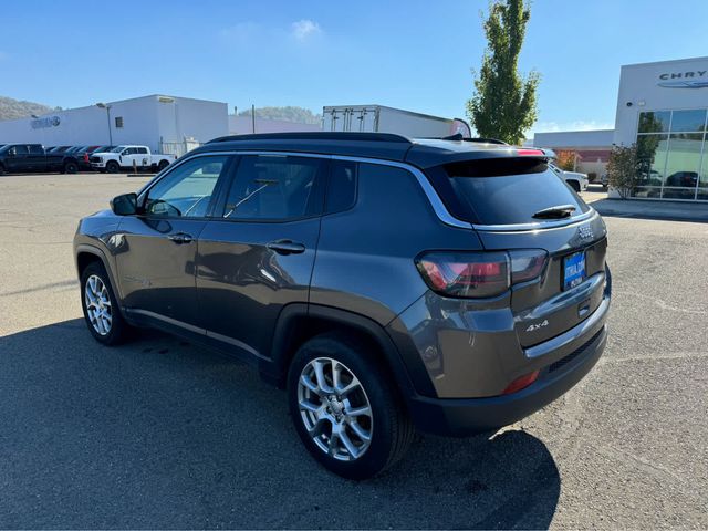 2022 Jeep Compass Latitude Lux