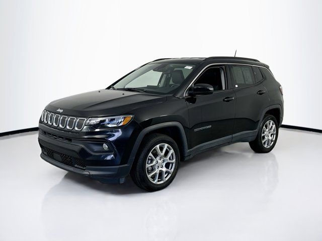 2022 Jeep Compass Latitude Lux