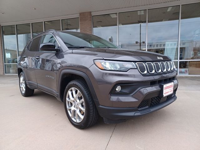 2022 Jeep Compass Latitude Lux