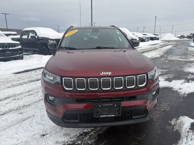 2022 Jeep Compass Latitude Lux