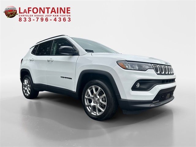 2022 Jeep Compass Latitude Lux