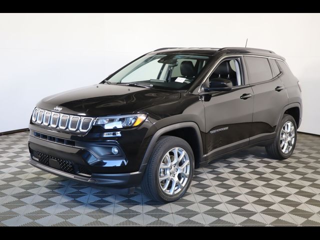 2022 Jeep Compass Latitude Lux