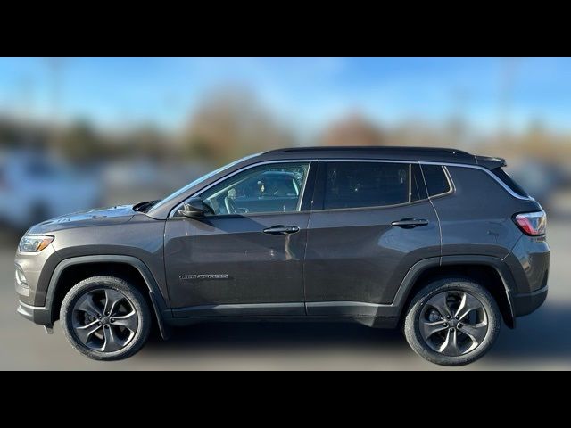 2022 Jeep Compass Latitude Lux