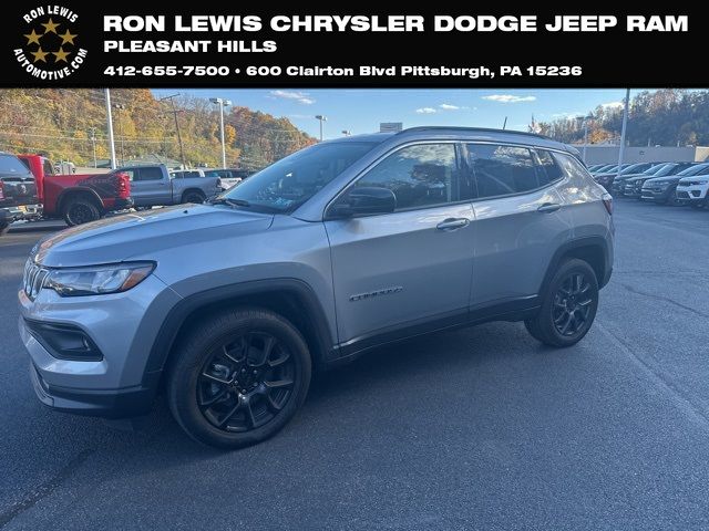 2022 Jeep Compass Latitude Lux