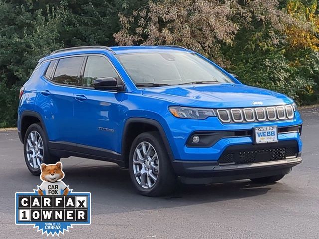 2022 Jeep Compass Latitude Lux