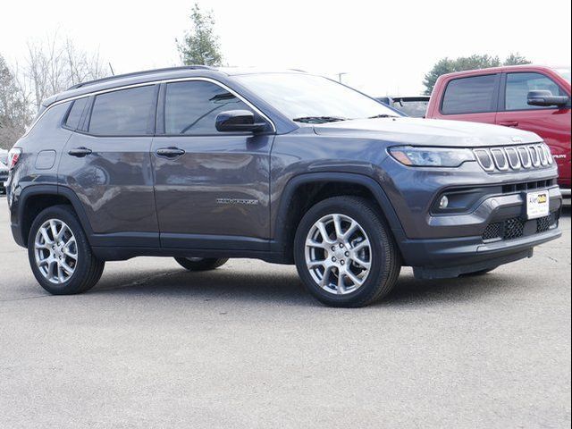 2022 Jeep Compass Latitude Lux