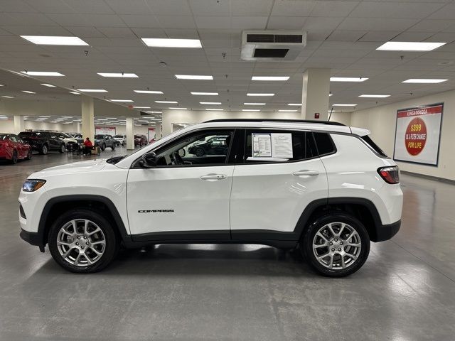 2022 Jeep Compass Latitude Lux