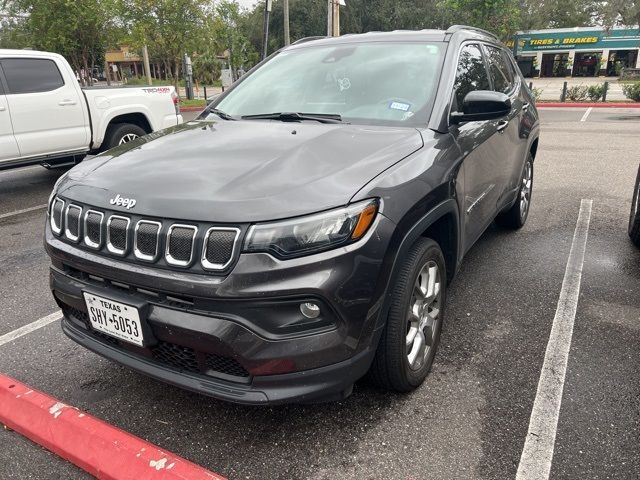 2022 Jeep Compass Latitude Lux