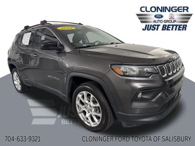 2022 Jeep Compass Latitude Lux