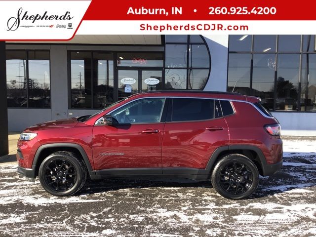 2022 Jeep Compass Latitude Lux