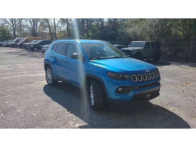 2022 Jeep Compass Latitude Lux