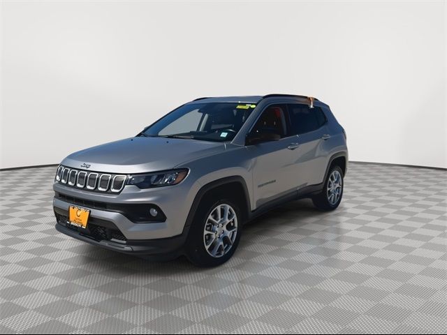 2022 Jeep Compass Latitude Lux