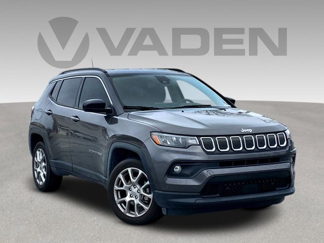 2022 Jeep Compass Latitude Lux