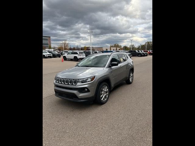 2022 Jeep Compass Latitude Lux