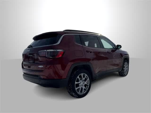 2022 Jeep Compass Latitude Lux