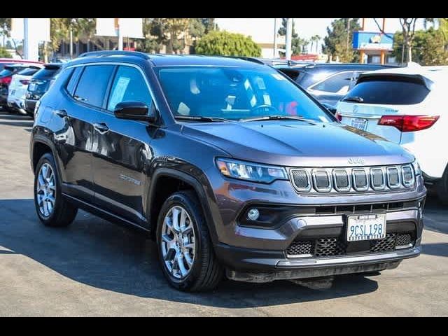 2022 Jeep Compass Latitude Lux