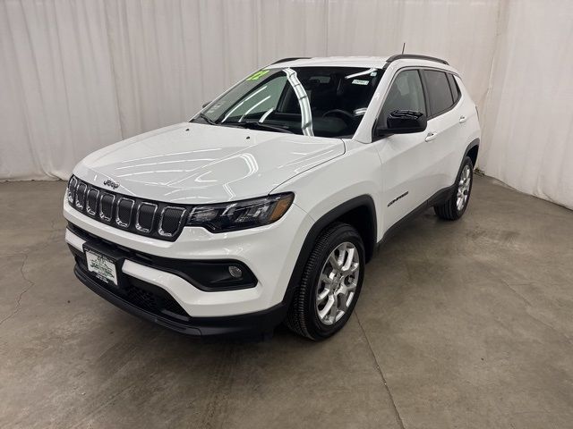 2022 Jeep Compass Latitude Lux