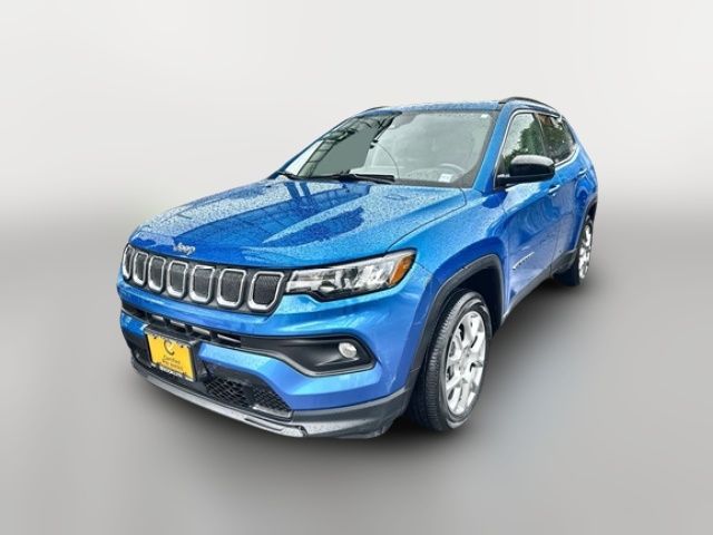 2022 Jeep Compass Latitude Lux