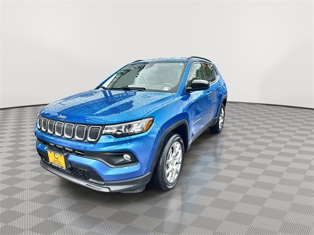 2022 Jeep Compass Latitude Lux
