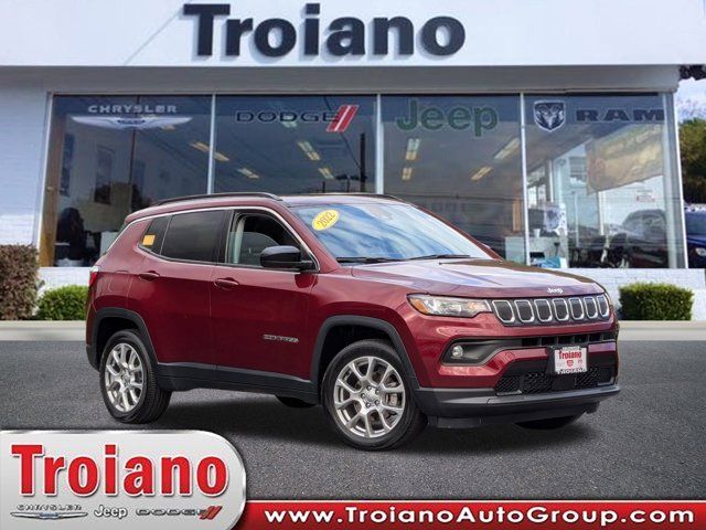 2022 Jeep Compass Latitude Lux