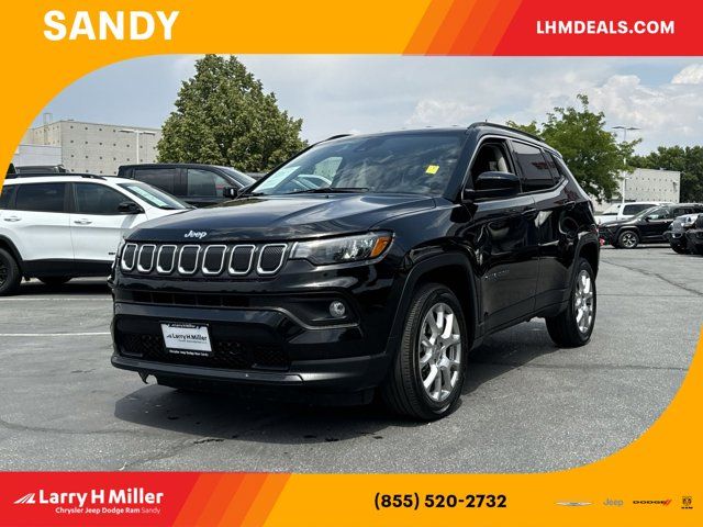 2022 Jeep Compass Latitude Lux