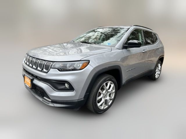 2022 Jeep Compass Latitude Lux