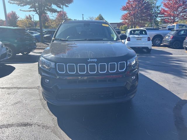 2022 Jeep Compass Latitude Lux