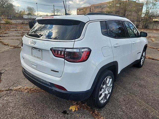 2022 Jeep Compass Latitude Lux