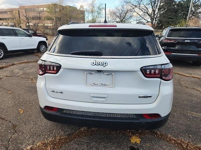 2022 Jeep Compass Latitude Lux