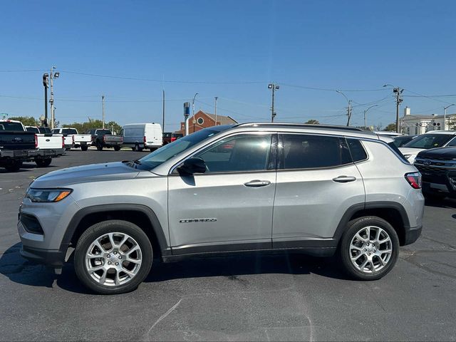 2022 Jeep Compass Latitude Lux