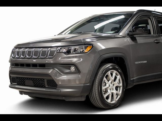 2022 Jeep Compass Latitude Lux