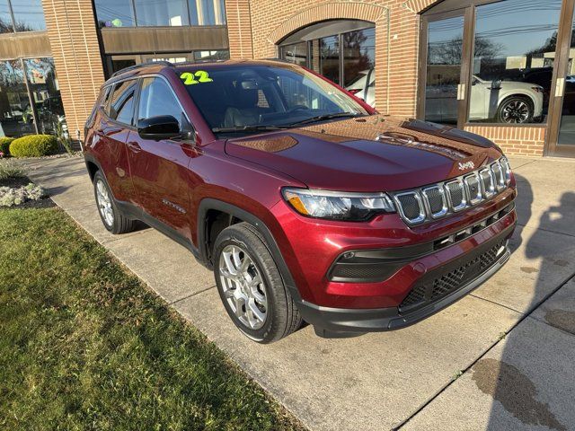 2022 Jeep Compass Latitude Lux