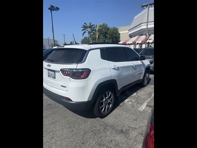 2022 Jeep Compass Latitude Lux